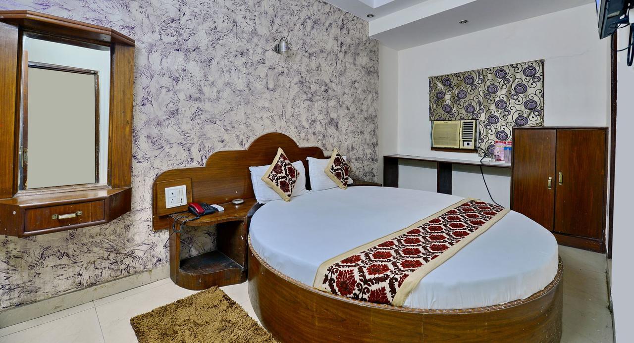 Karan Palace 3* New Delhi
