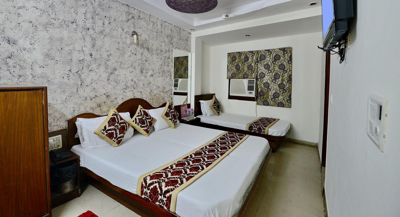 Hotel Karan Palace New Delhi